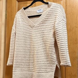 Old Navy Women's Cream Ribbed V-Neck Sweater